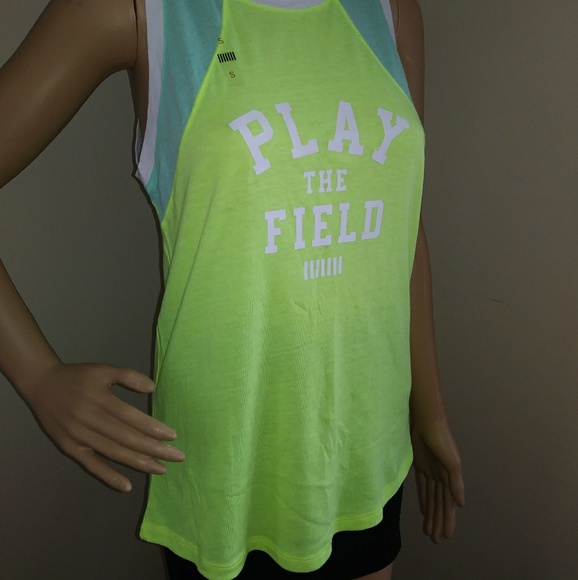 Victoria's Secret Tops - Victoria Secret Sport "Play the field" top